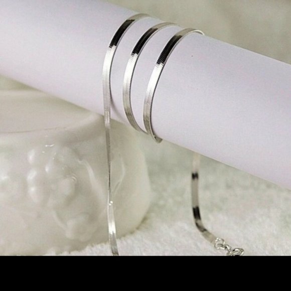 New 925 Sterling Silver Herringbone Necklace - Picture 2 of 5